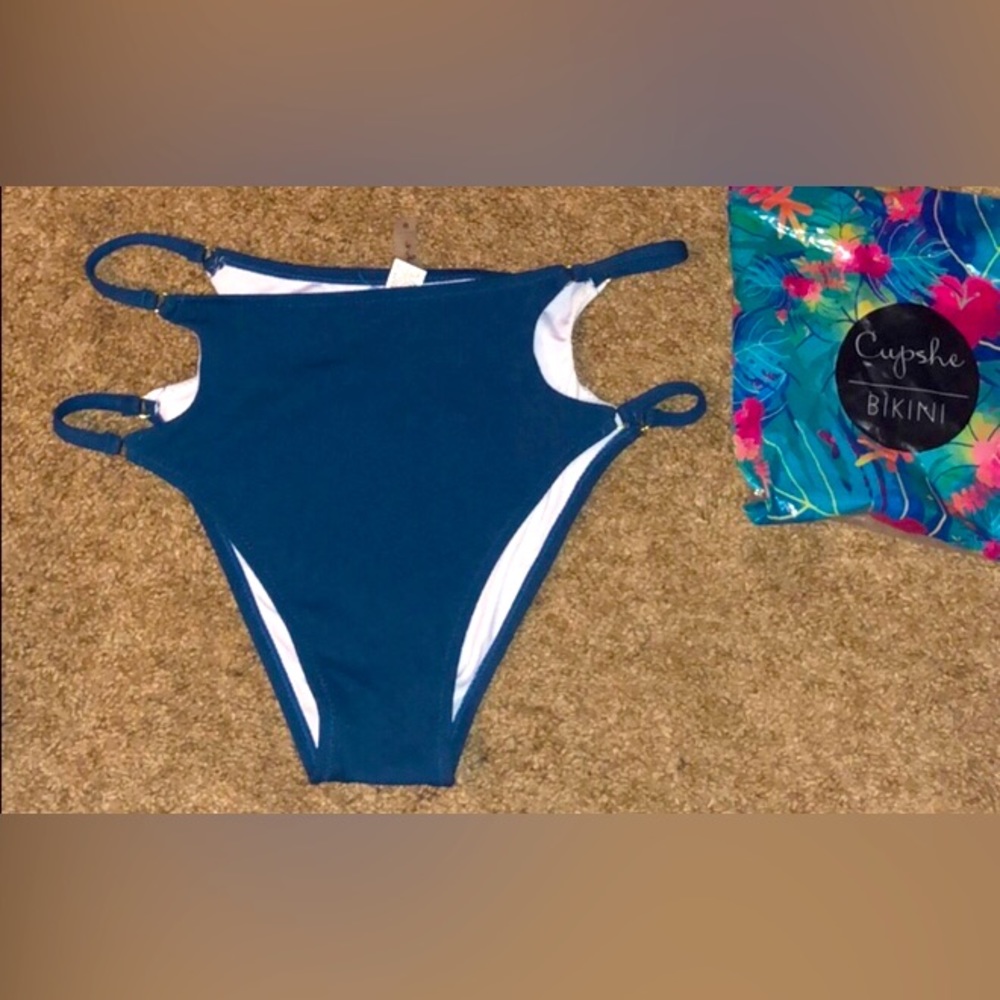 New without Tags Cupshe Bikini Bottoms M